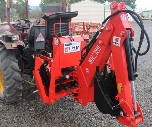 6' Dig Self Contained Backhoe, XFH-BH6 (Mechanical Thumb Included) (Demo/Refurb) - Image 2
