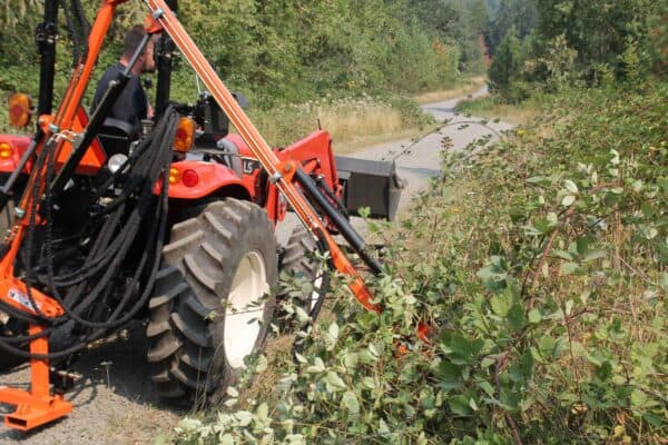 Hydraulic Boom with 4' Sickle Brush Mower, FH-BRM120 - Image 3