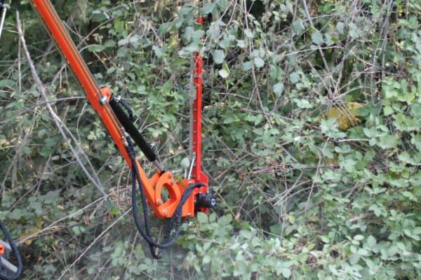 Hydraulic Boom with 4' Sickle Brush Mower, FH-BRM120 - Image 2