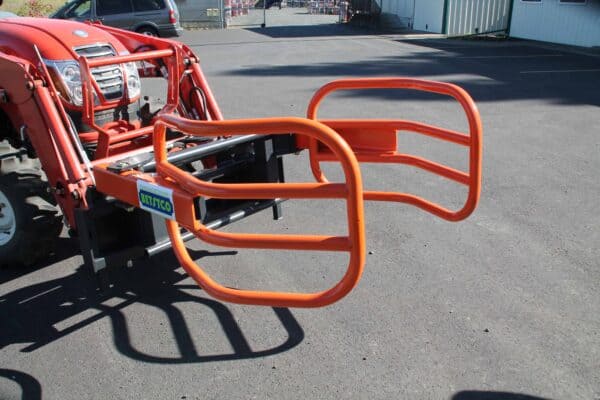Hay / Hemp Bale Gripper Standard Skidsteer/Tractor, FH-BG130 - Image 16