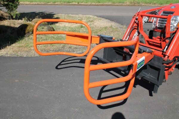 Hay / Hemp Bale Gripper Standard Skidsteer/Tractor, FH-BG130 - Image 11