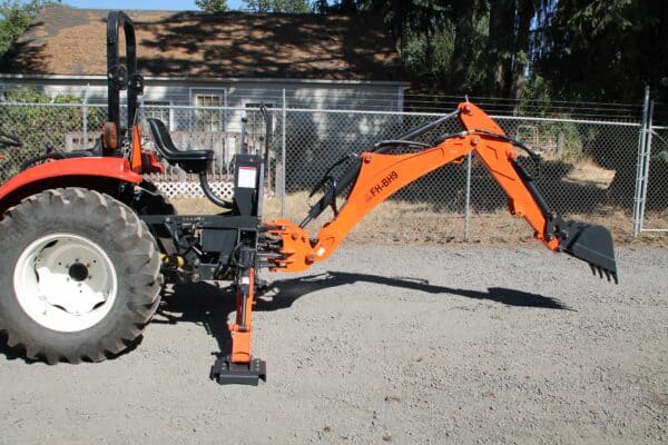 9' dig self contained tractor backhoe, FH-BH9 (Mechanical Thumb Included) - Image 12