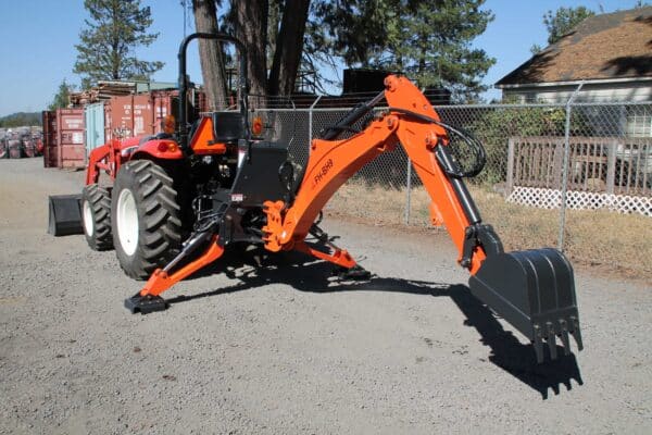 9' dig self contained tractor backhoe, FH-BH9 (Mechanical Thumb Included) - Image 14