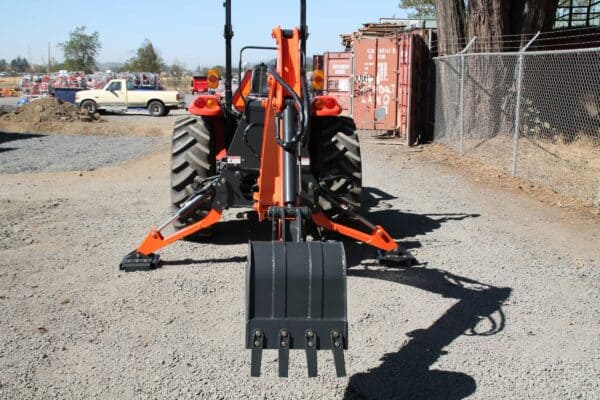 9' dig self contained tractor backhoe, FH-BH9 (Mechanical Thumb Included) - Image 15