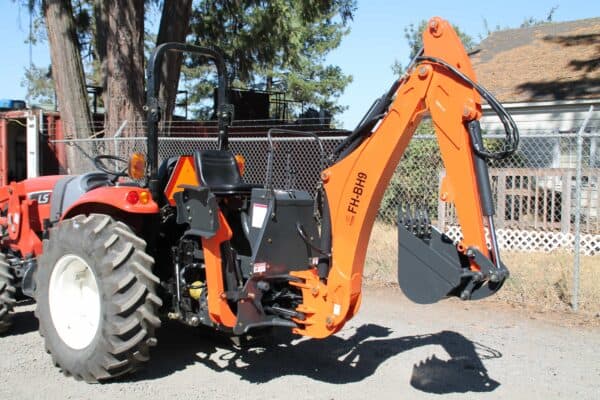 9' dig self contained tractor backhoe, FH-BH9 (Mechanical Thumb Included) - Image 9