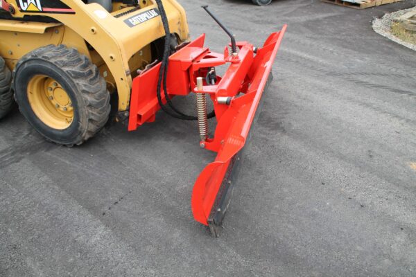 98.4″ Wide Skidsteer/Tractor Quick Attach Snow Blade (FH-SBE240) - Image 11