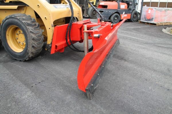 98.4″ Wide Skidsteer/Tractor Quick Attach Snow Blade (FH-SBE240) - Image 12