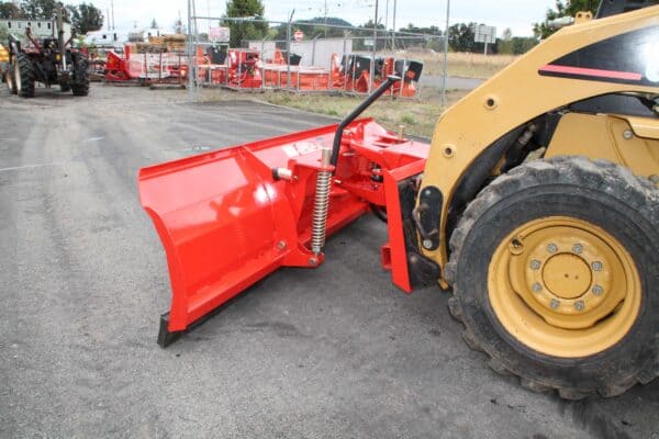 98.4″ Wide Skidsteer/Tractor Quick Attach Snow Blade (FH-SBE240) - Image 4