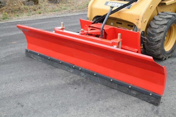 98.4″ Wide Skidsteer/Tractor Quick Attach Snow Blade (FH-SBE240) - Image 7