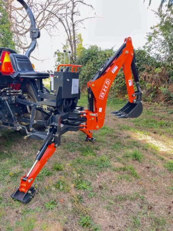 5' Dig Self Contained Backhoe, FH-BH5 - Image 4