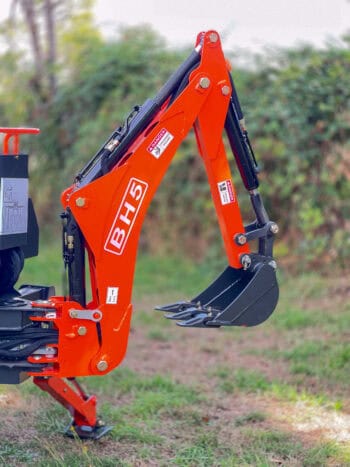 5' Dig Self Contained Backhoe, FH-BH5 - Image 5