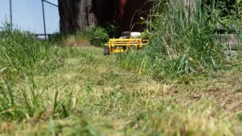 28" Gas Powered, Remote Controlled Mower w/ 15HP EPA Engine PK-RM70 - Image 10