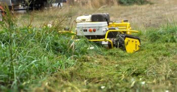 28" Gas Powered, Remote Controlled Mower w/ 15HP EPA Engine PK-RM70 - Image 11
